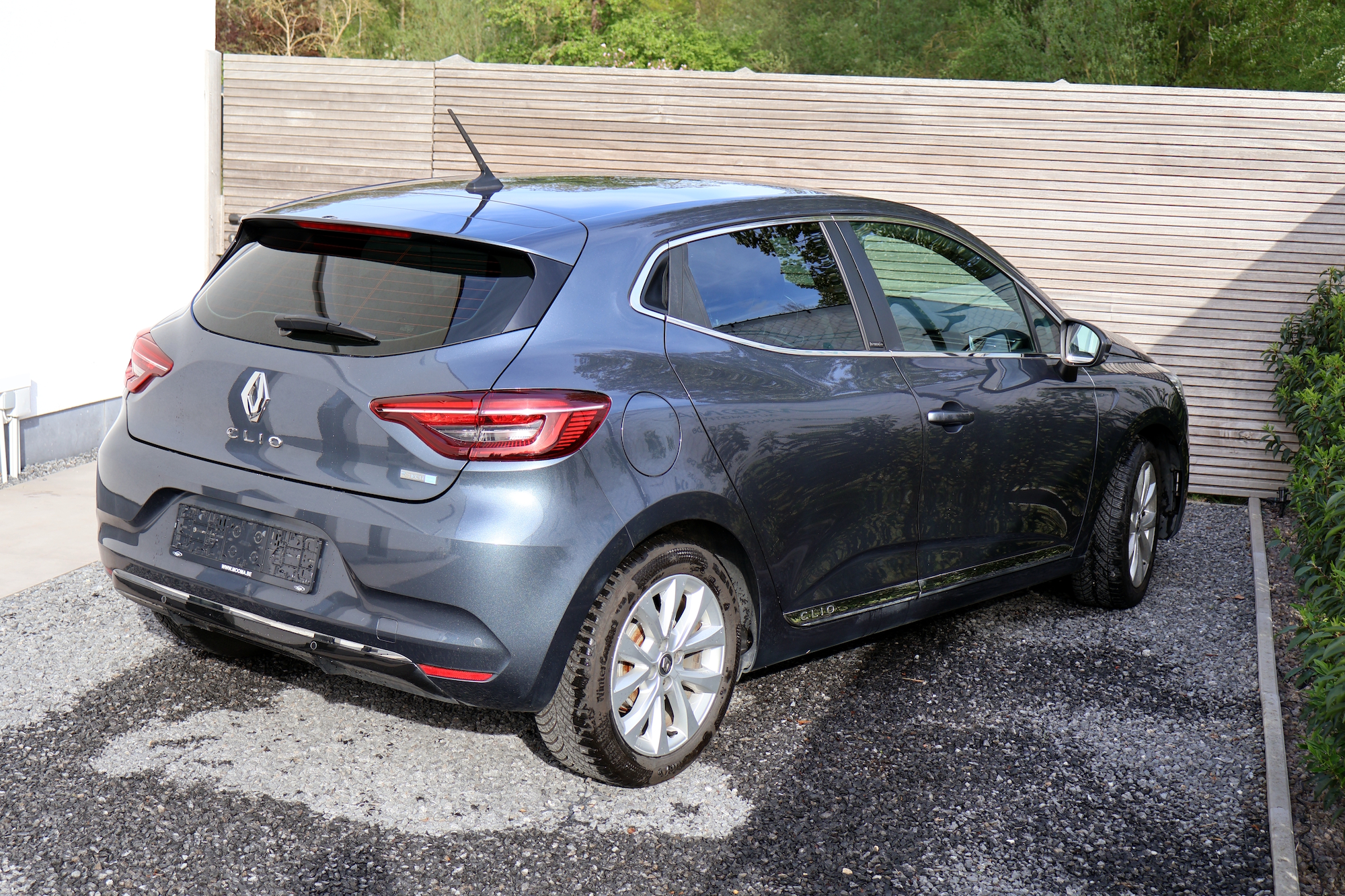 Renault Clio 1.6 E-Tech Hybrid Intens Aut. LED Navi Klima PDC