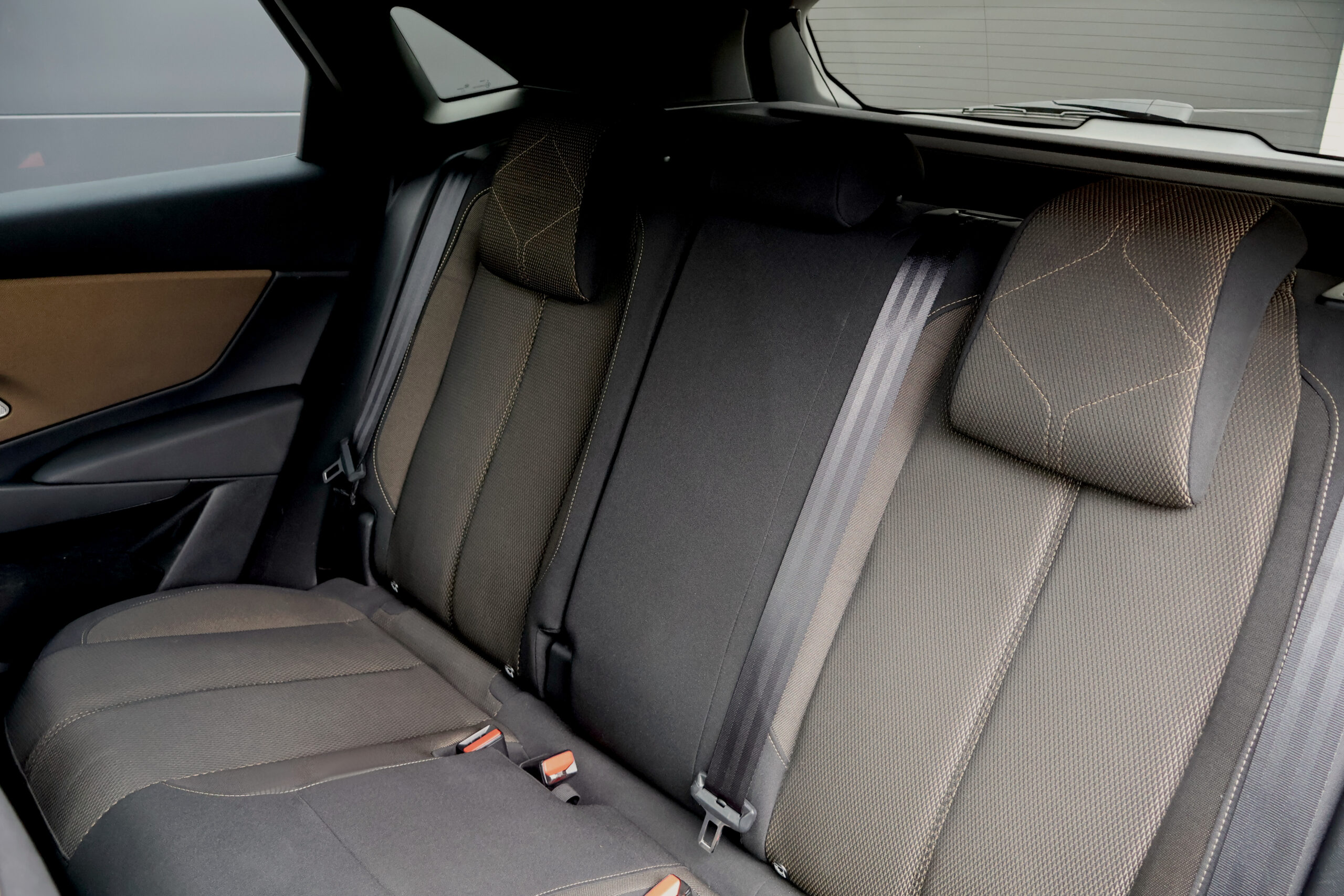 DS 7 Crossback 1.6i E-Tense Plug-In Hybrid